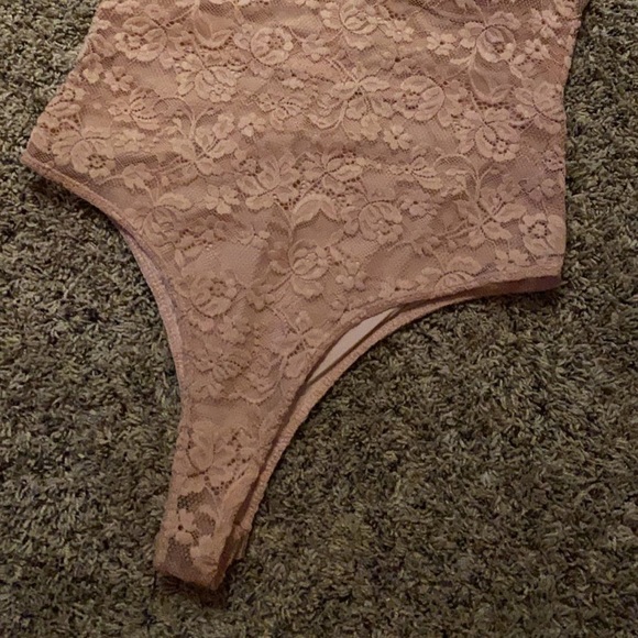 Lace Bodysuit - Picture 4 of 5
